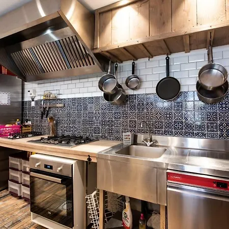 بيت شباب Zenith Hostel-la Surf House لاكانو