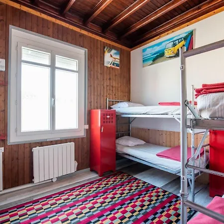 بيت شباب Zenith Hostel-la Surf House *