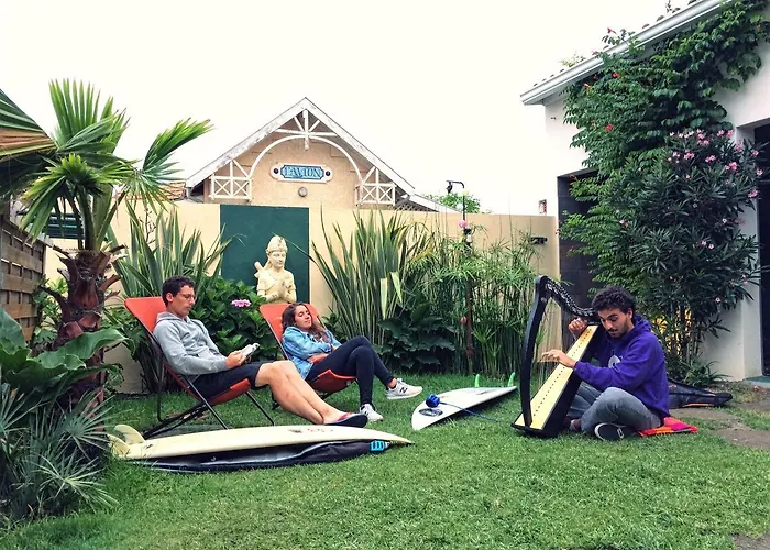 Zenith Hostel-la Surf House