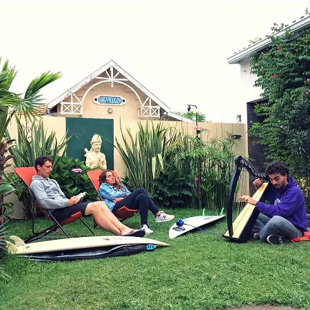 Zenith Hostel-la Surf House